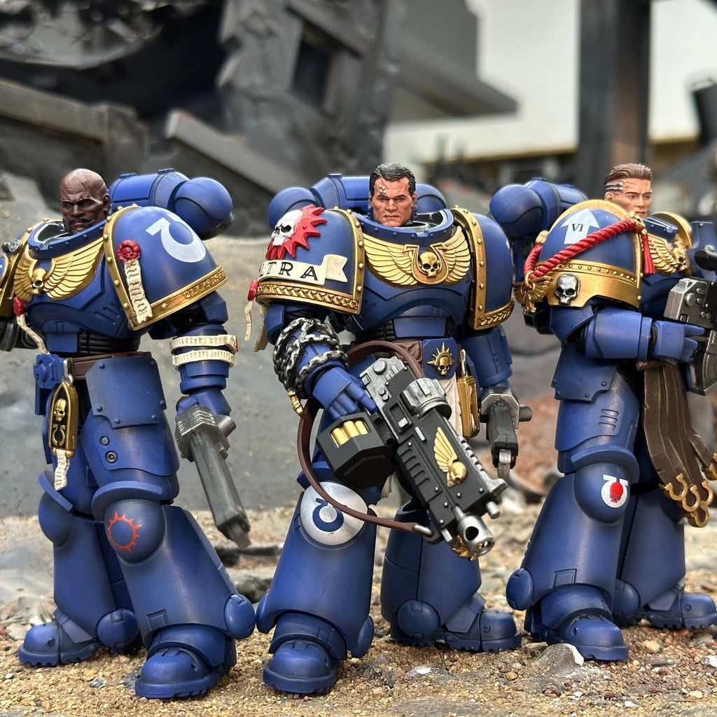 Warhammer 40,000: Space Marine 2 JoyToy Ultramarines Brother Chairon 1/18 Scale Action Figure